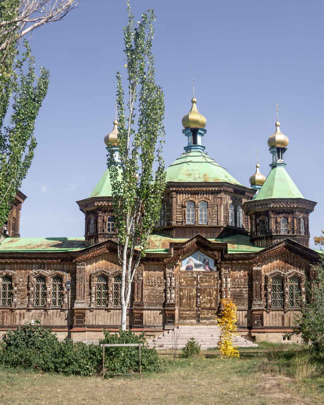 immagine della chiesa russa ortodossa in kirghizistan