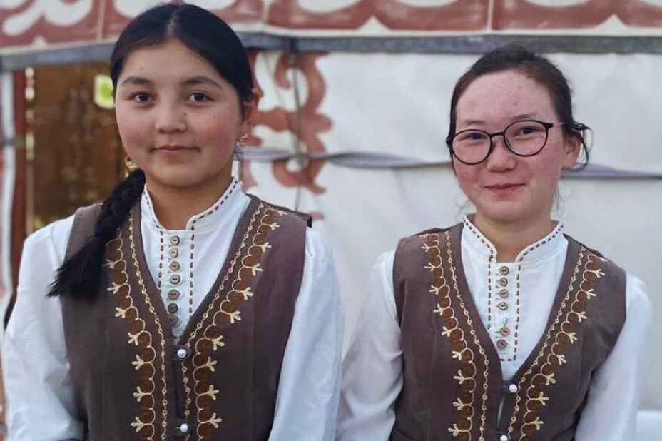 bambine kirghize