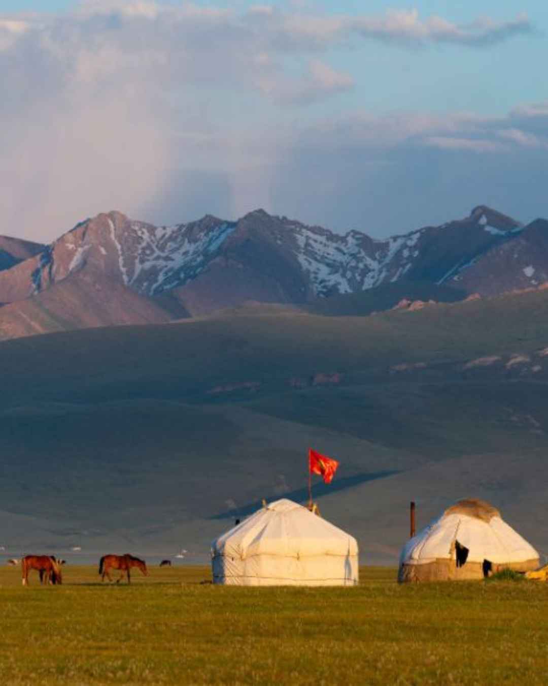 immagine di yurte in kirghizistan